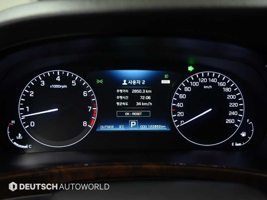 HYUNDAI Equus - Vista 8