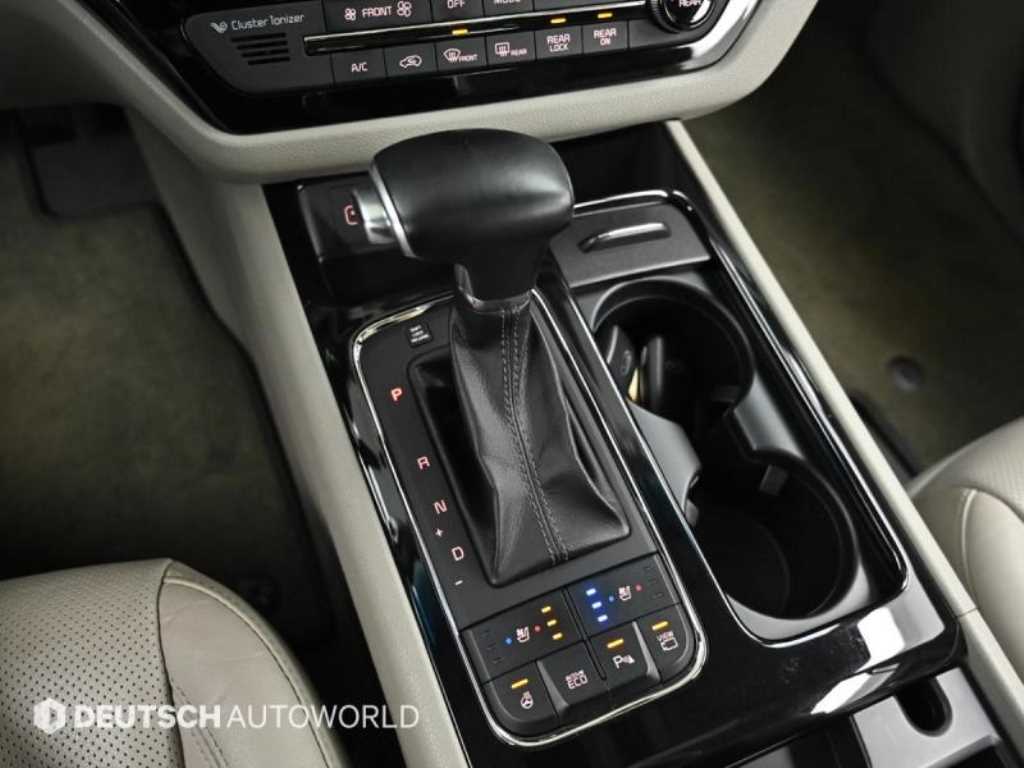 KIA Carnival - Vista 9