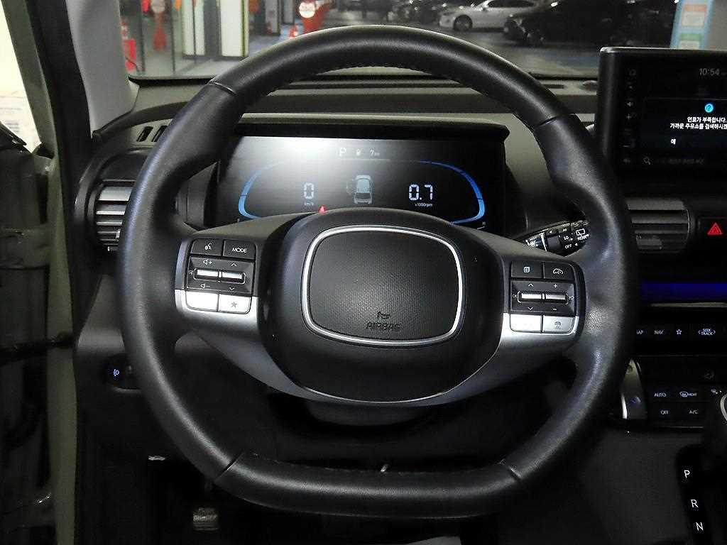 HYUNDAI Casper - Vista 8