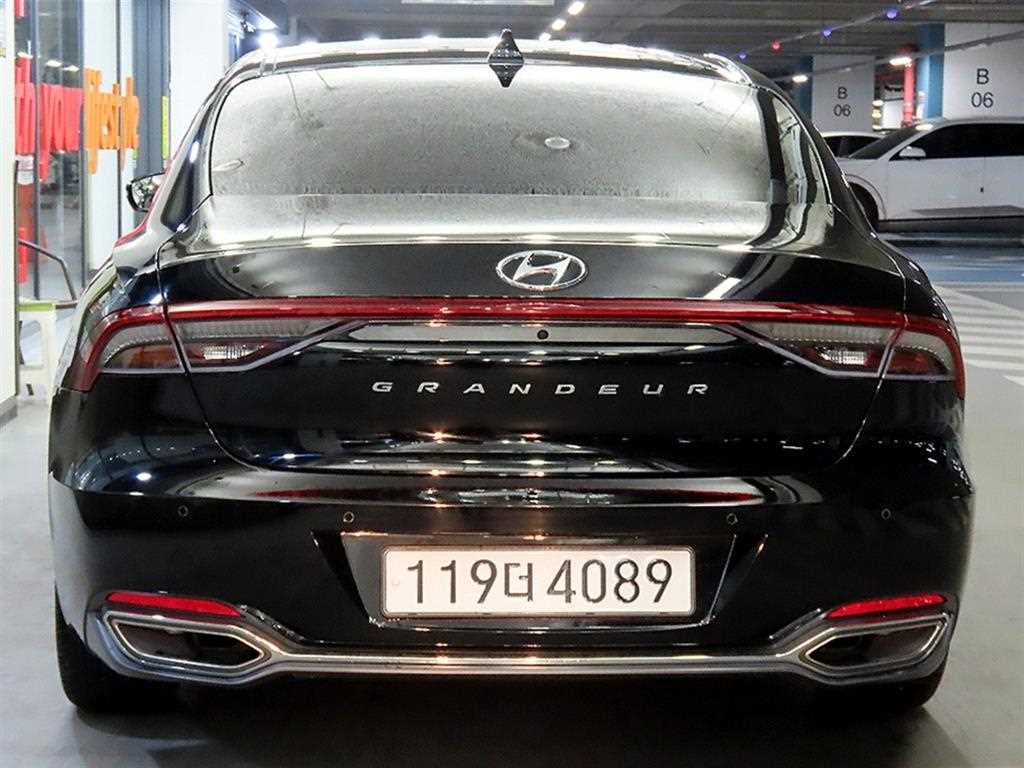 HYUNDAI Grandeur - Vista 5