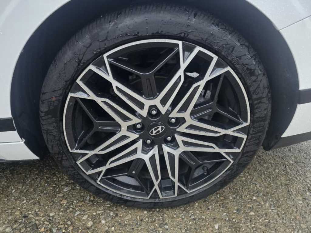 HYUNDAI Grandeur - Vista 10