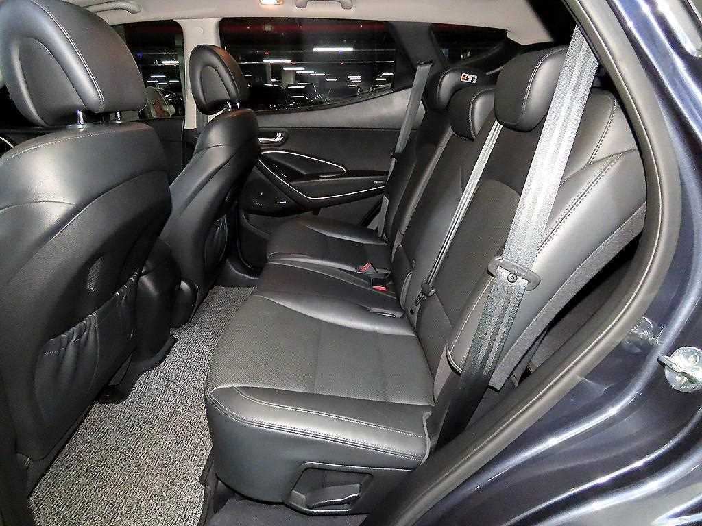 HYUNDAI Santa Fe - Vista 7