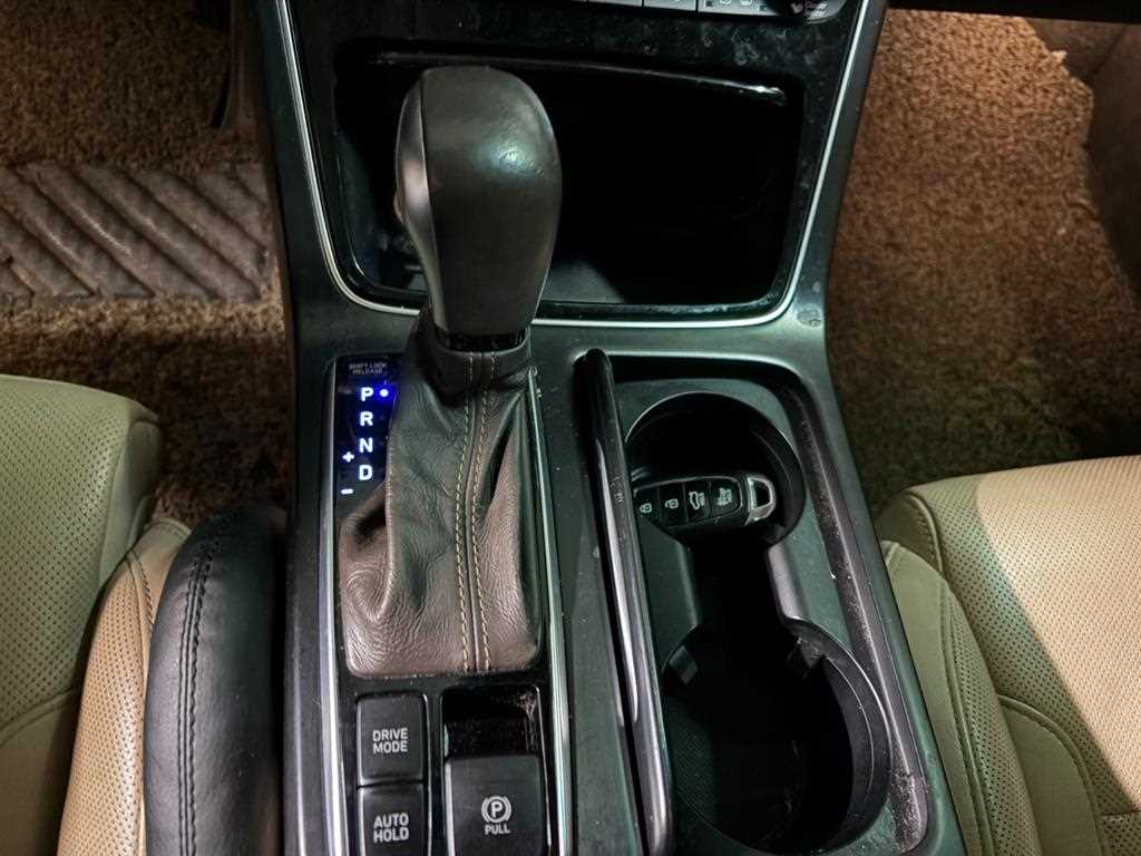 HYUNDAI Grandeur - Vista 7