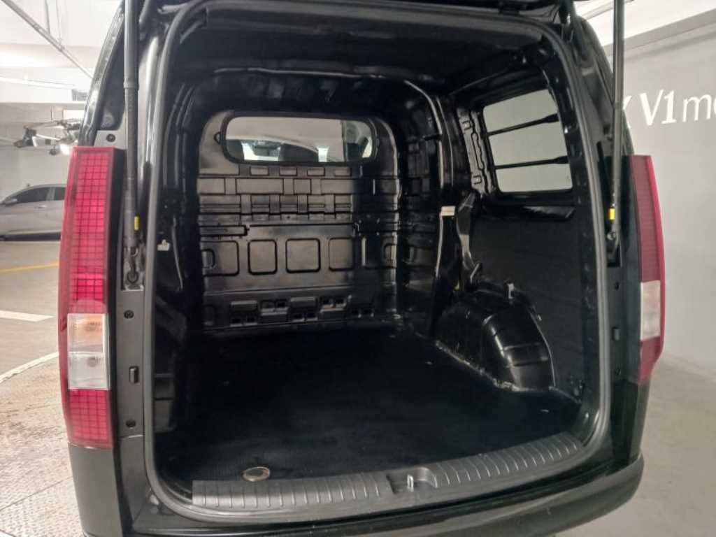 HYUNDAI Staria 2025 Negro - Importación desde Corea - HF Imports Iquique - Foto 17