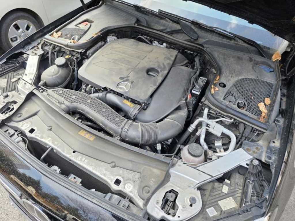 Mercedes Benz E class 2021 Negro - Importación desde Corea - HF Imports Iquique - Foto 20