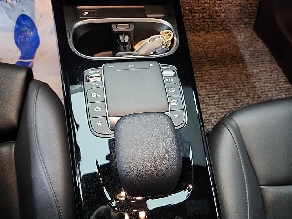 Mercedes Benz A Class 2022 Blanco - Importación desde Corea - HF Imports Iquique - Foto 15