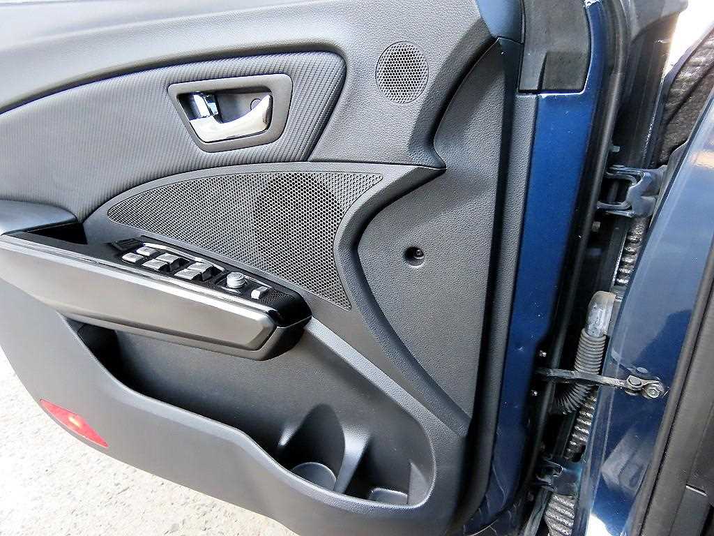 Ssangyong Tivoli - Vista 11