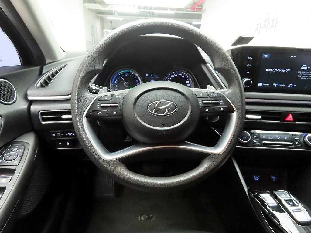 HYUNDAI Sonata - Vista 7