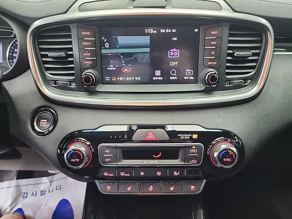 KIA Sorento - Vista 10