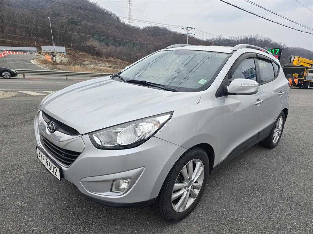HYUNDAI Tucson 2011 Plateado - Importación desde Corea - HF Imports Iquique - Foto 1