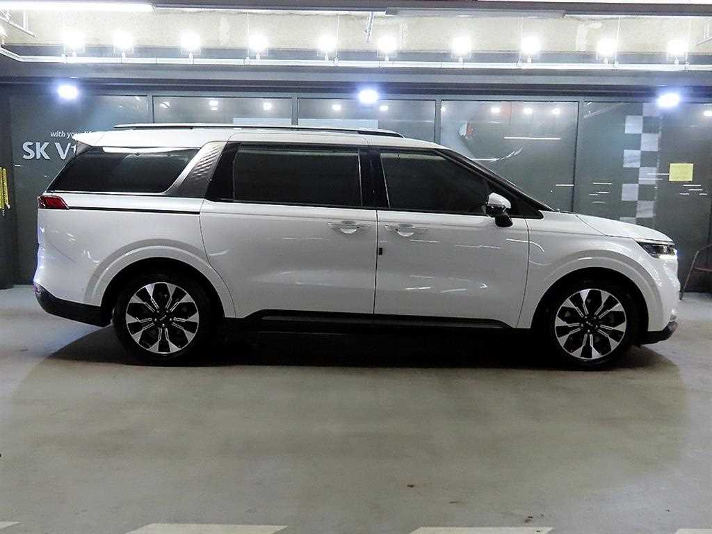KIA Carnival - Vista 3
