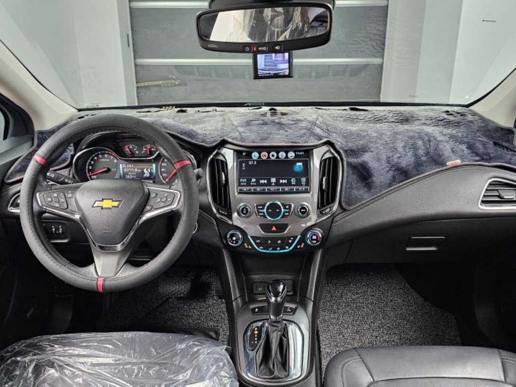 Chevrolet Cruise - Vista 7