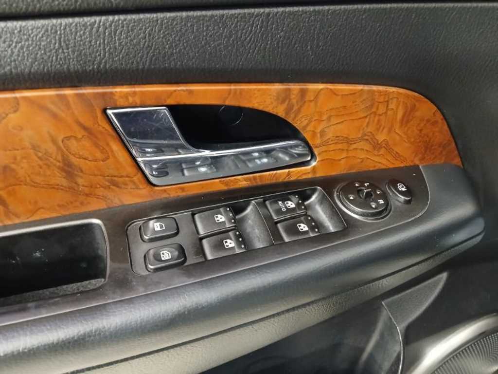 Ssangyong Rexton - Vista 10