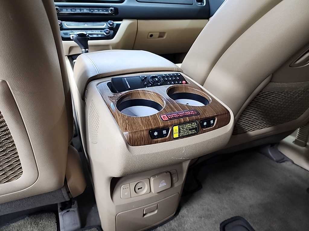 KIA Carnival 2016 Negro - Importación desde Corea - HF Imports Iquique - Foto 13