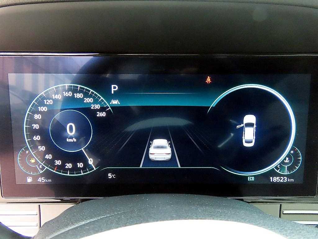 HYUNDAI Grandeur - Vista 9