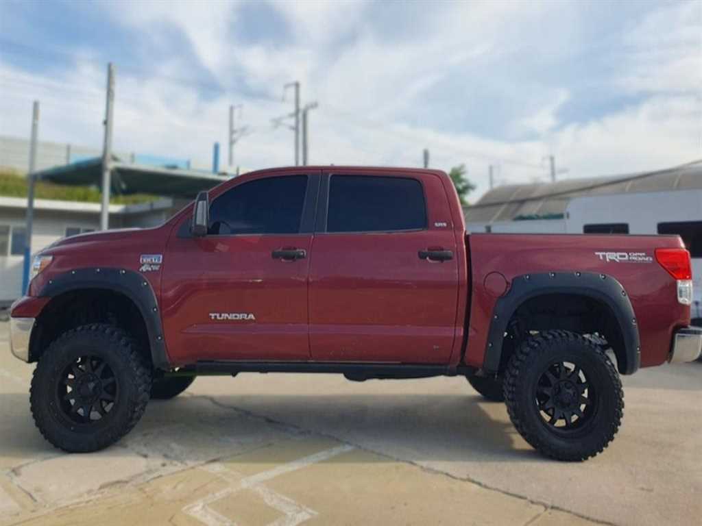 Toyota Tundra - Vista 4