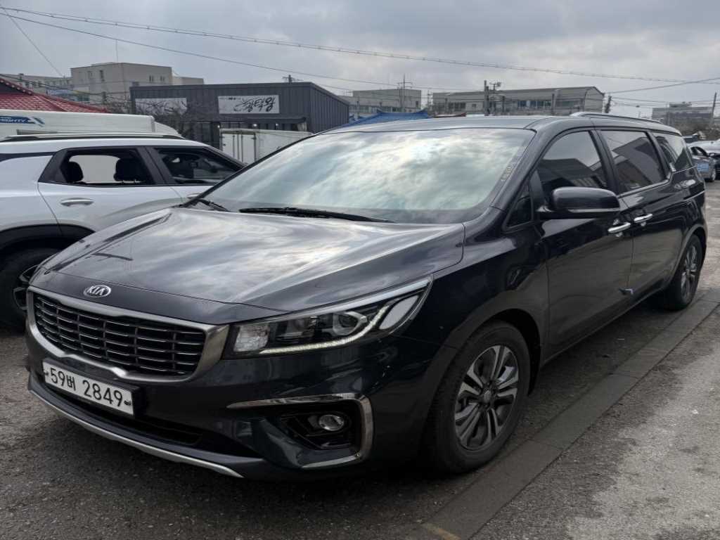 KIA Carnival - Vista 2