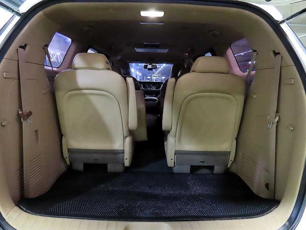 KIA Carnival 2016 Blanco - Importación desde Corea - HF Imports Iquique - Foto 17