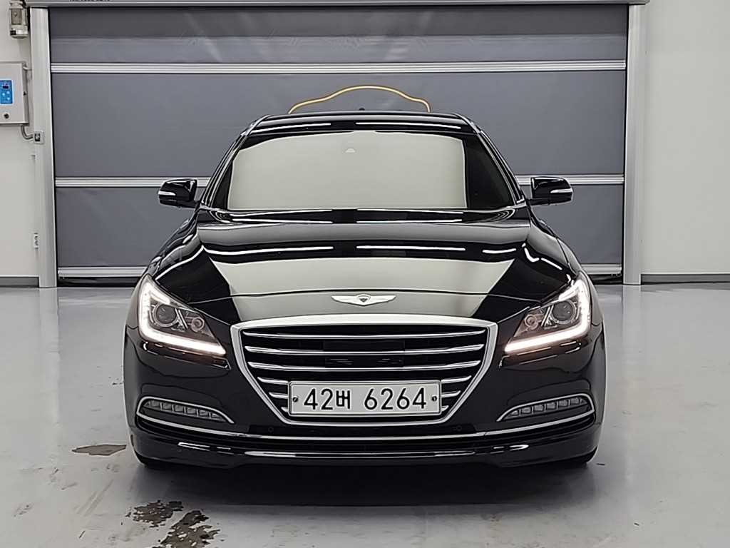 HYUNDAI Genesis - Vista 2