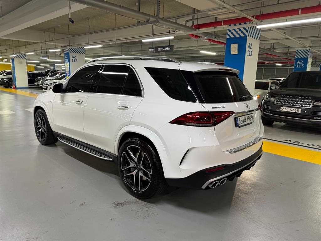 Mercedes Benz GLE Class - Vista 4