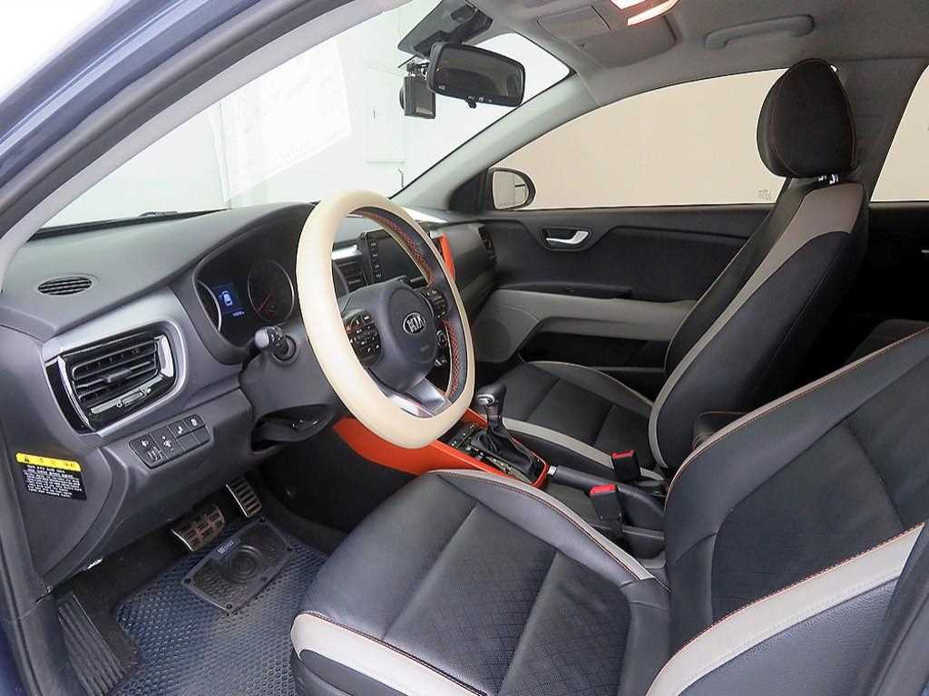 KIA Stonic - Vista 7