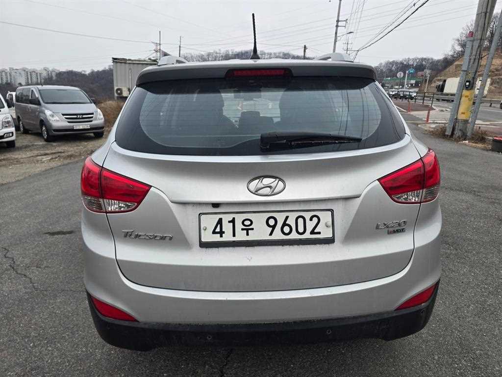 HYUNDAI Tucson - Vista 5