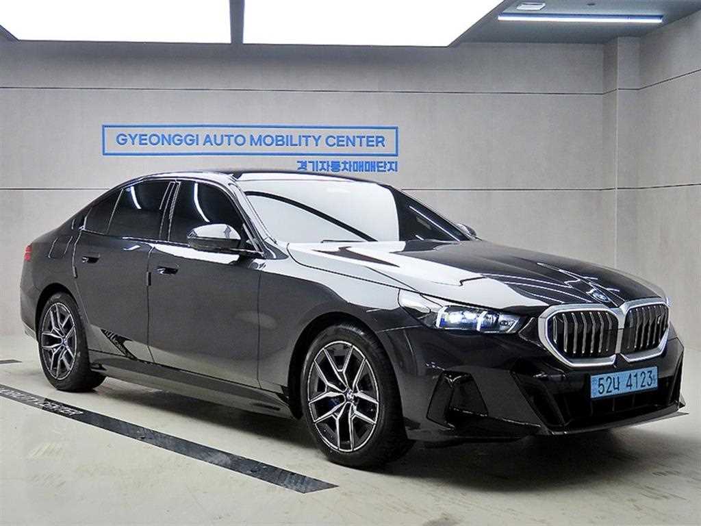 BMW i5 2026 Gris - Importación desde Corea - HF Imports Iquique - Foto 1
