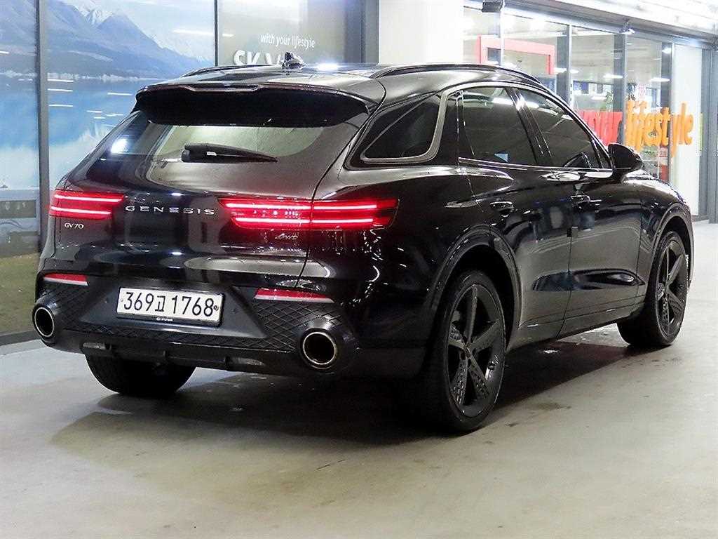 Genesis GV70 - Vista 4