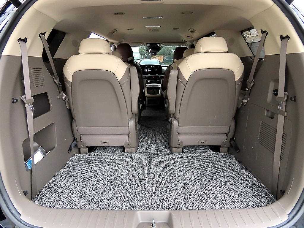 KIA Carnival 2023 - Importación desde Corea - HF Imports Iquique - Foto 17