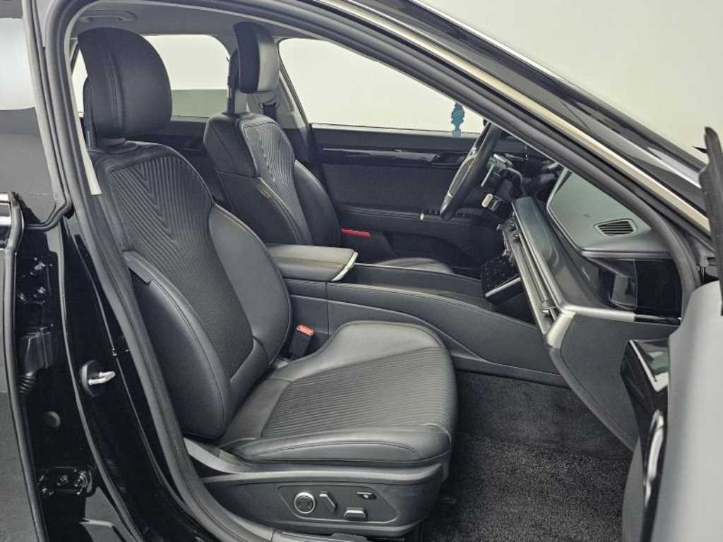 HYUNDAI Grandeur - Vista 10