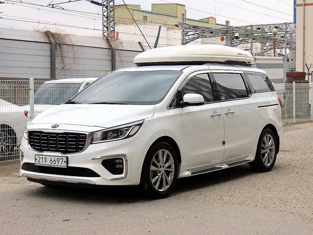 KIA Carnival - Vista 2