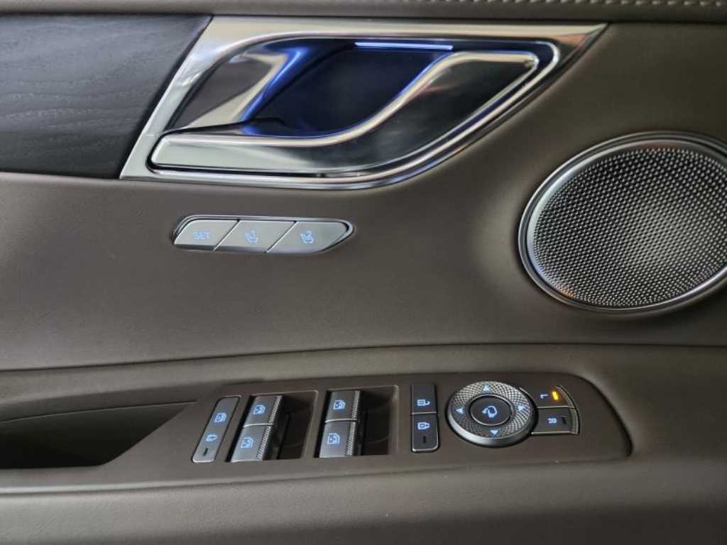 Genesis GV80 - Vista 11