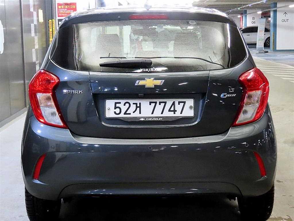 Chevrolet Spark - Vista 5