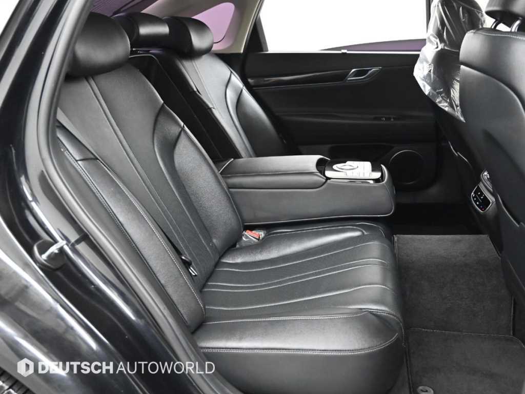 Genesis G80 - Vista 12