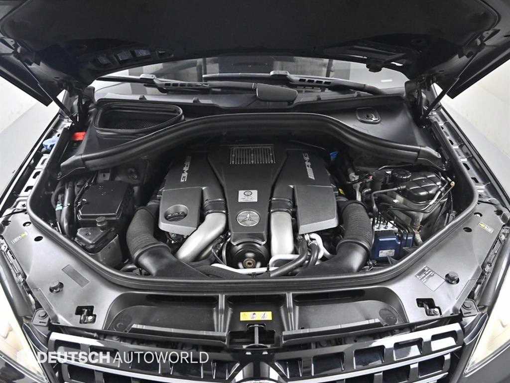 Mercedes Benz M Class - Vista 6