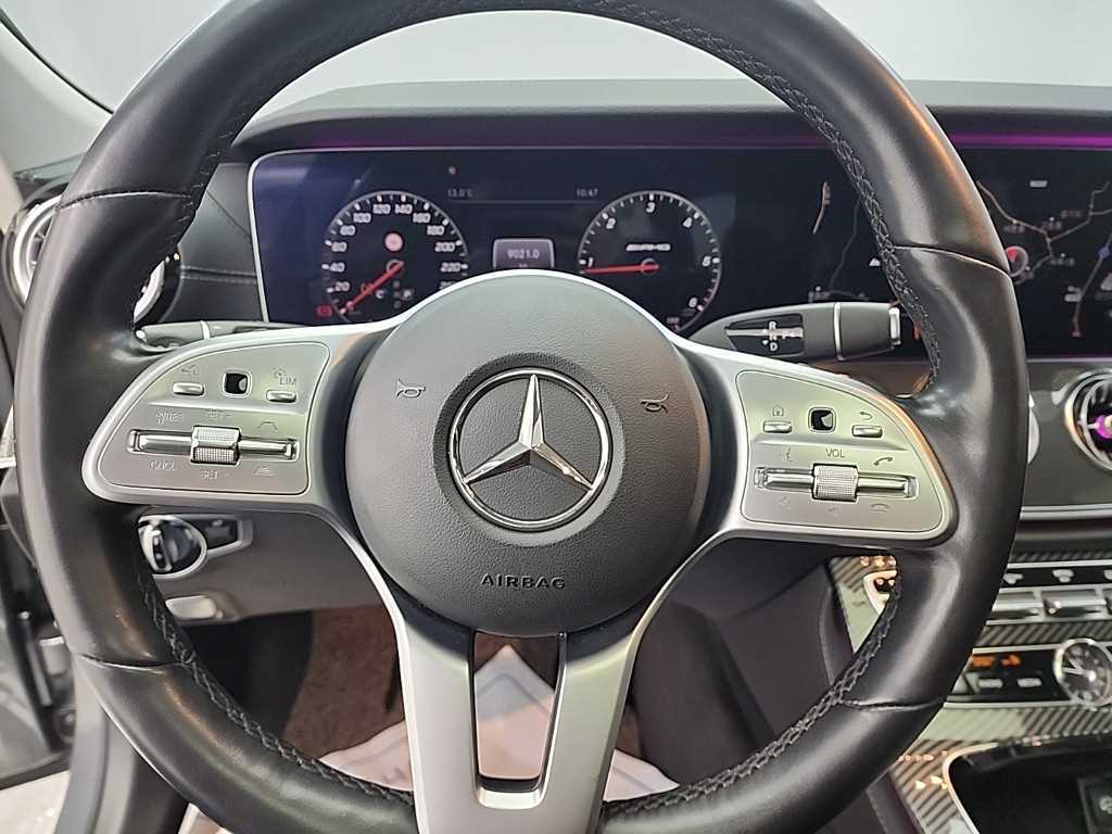 Mercedes Benz CLS Class - Vista 9