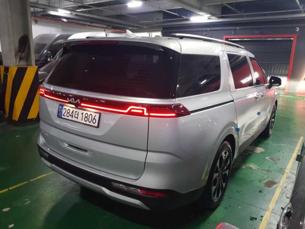 KIA Carnival - Vista 6