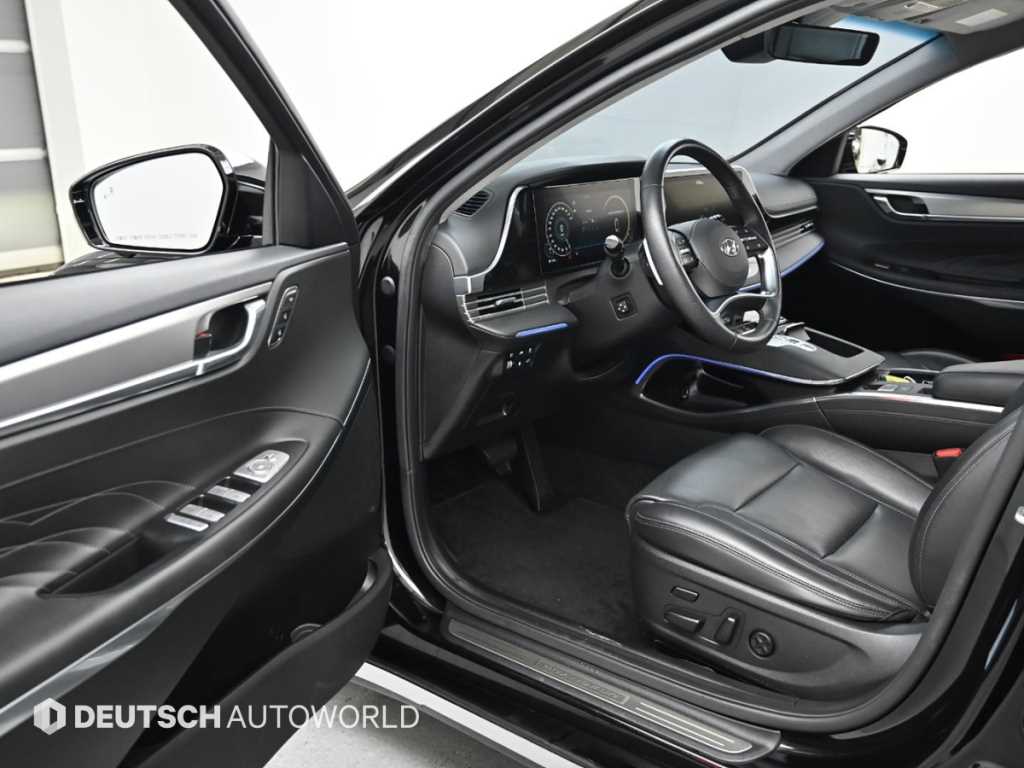 HYUNDAI Grandeur - Vista 11