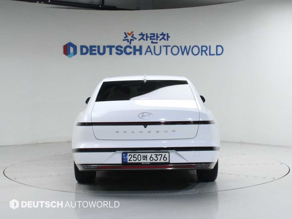 HYUNDAI Grandeur - Vista 4