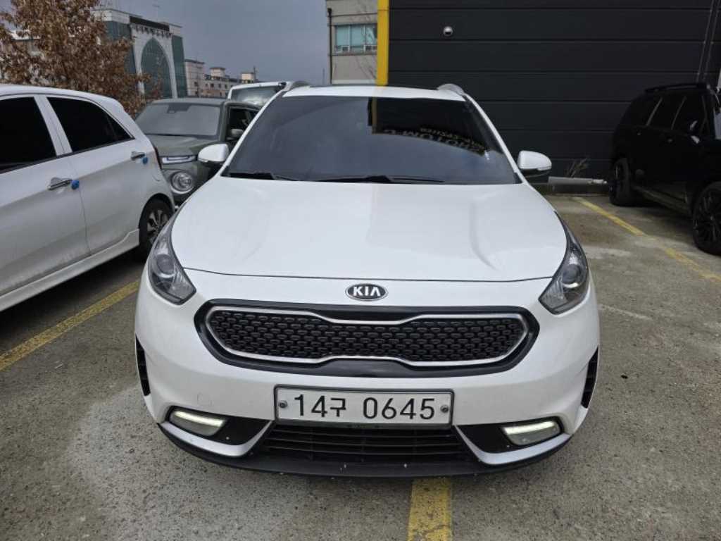 KIA Niro 2017 Blanco - Importación desde Corea - HF Imports Iquique - Foto 1