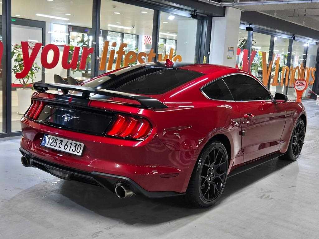 Ford Mustang - Vista 4