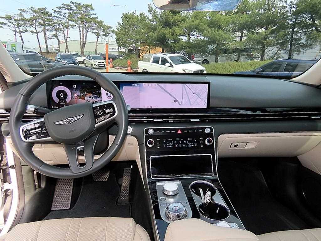 Genesis GV80 - Vista 7