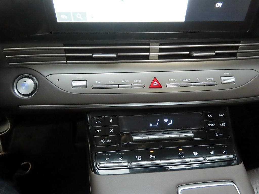 HYUNDAI Grandeur - Vista 9