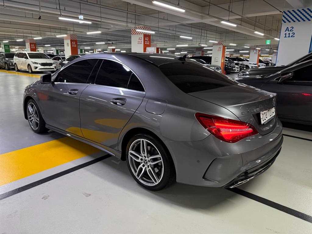 Mercedes Benz CLA Class - Vista 3
