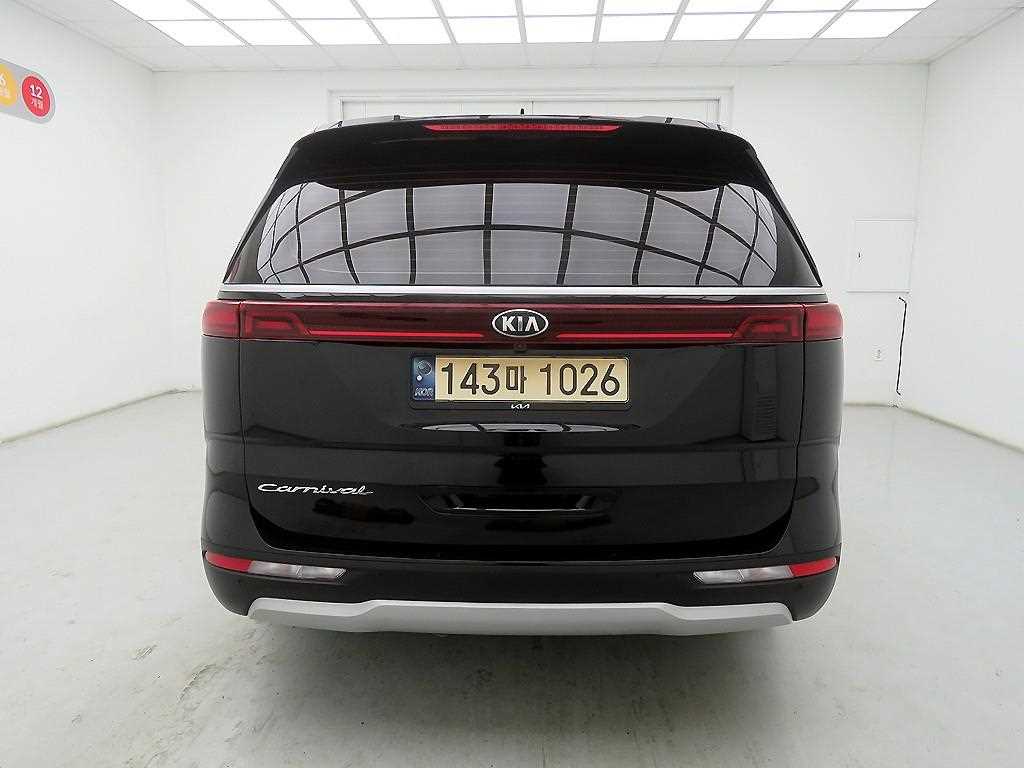 KIA Carnival - Vista 3