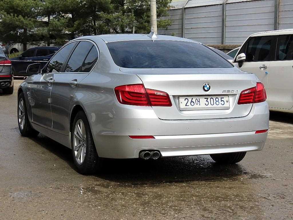 BMW 5 Series - Vista 3