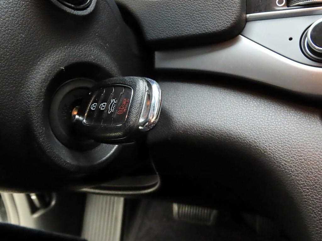 HYUNDAI Avante 2016 Gris - Importación desde Corea - HF Imports Iquique - Foto 16