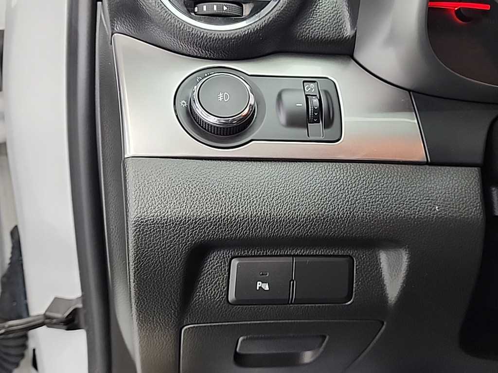 Chevrolet Orlando 2017 Blanco - Importación desde Corea - HF Imports Iquique - Foto 17