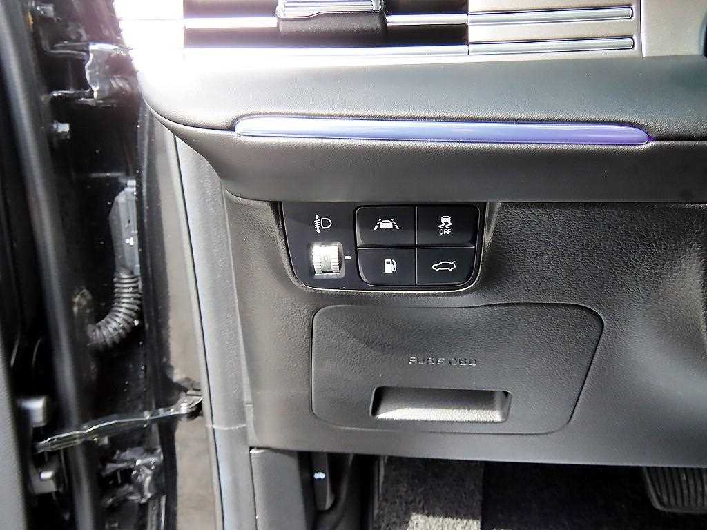 HYUNDAI Grandeur - Vista 11