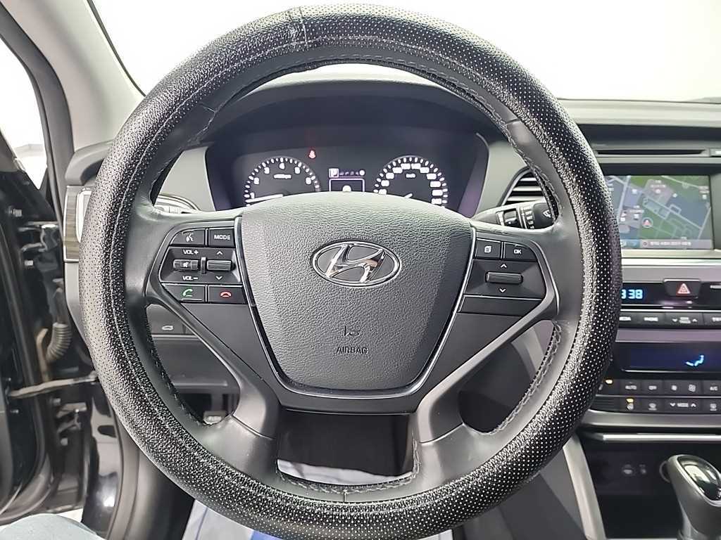 HYUNDAI Sonata - Vista 9